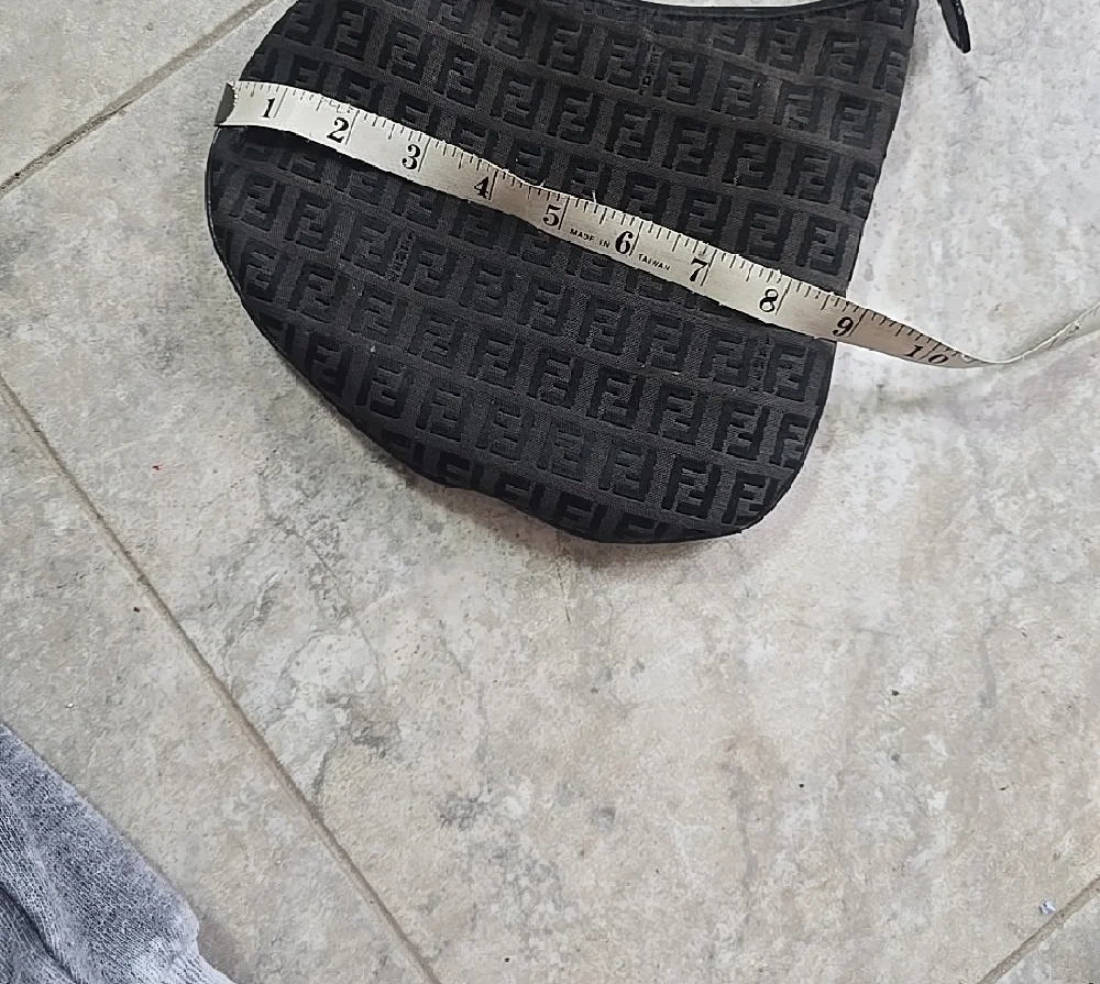 Fendi Black Monogram Shoulder Bag - Picture 8 of 10